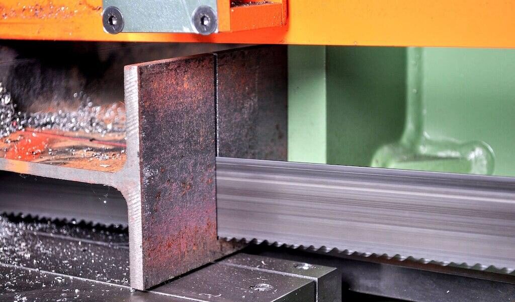 how-to-cut-steel-steel-builders